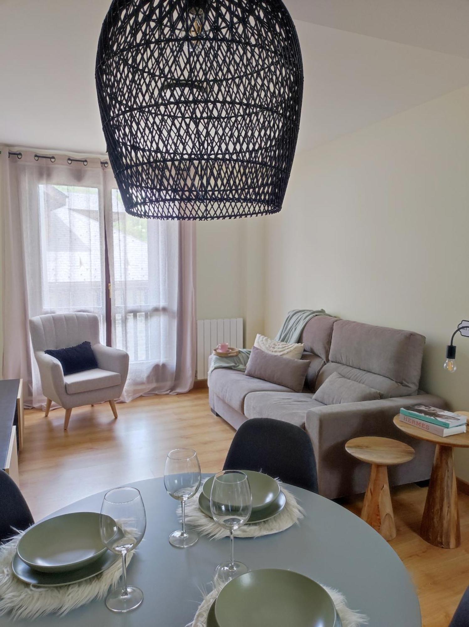 Vico Apartment Escarrilla